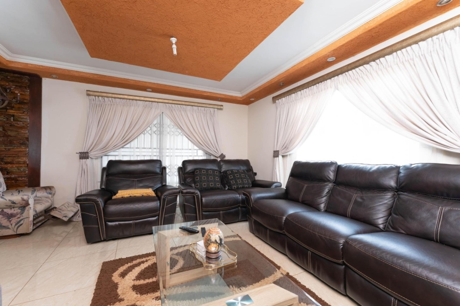 To Let 3 Bedroom Property for Rent in Protea Glen Gauteng