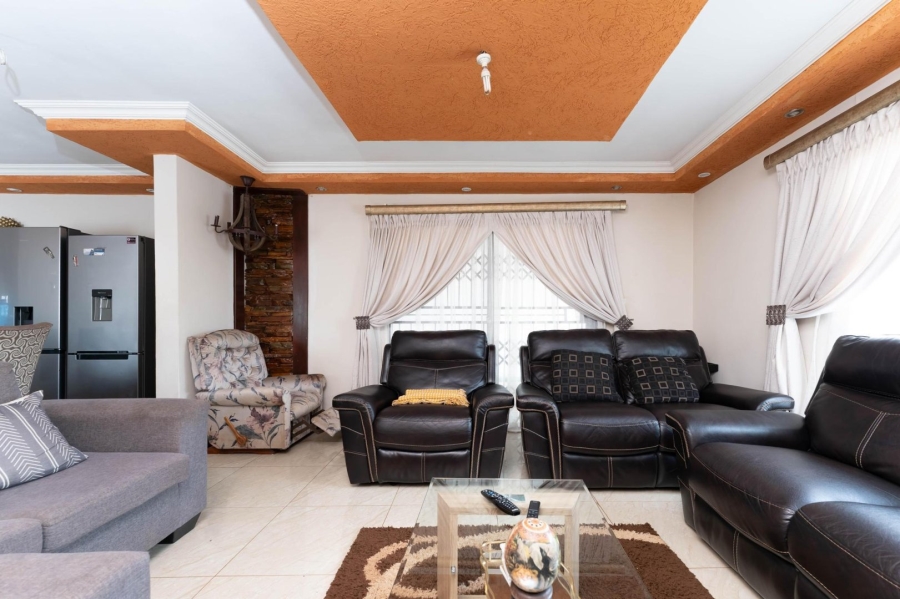 To Let 3 Bedroom Property for Rent in Protea Glen Gauteng