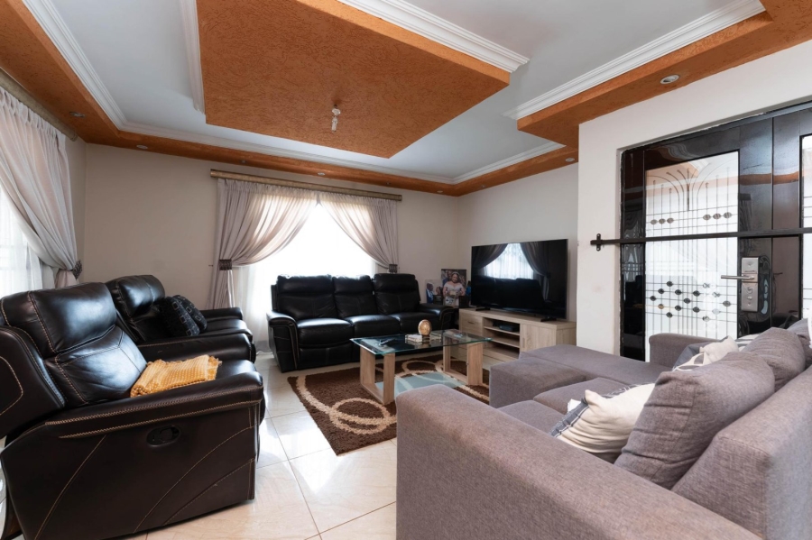 To Let 3 Bedroom Property for Rent in Protea Glen Gauteng