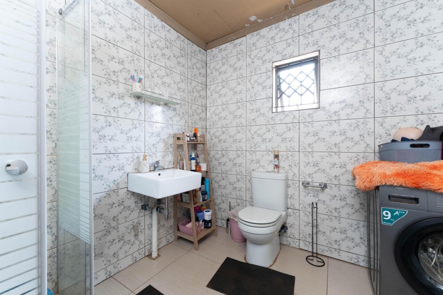 To Let 3 Bedroom Property for Rent in Protea Glen Gauteng