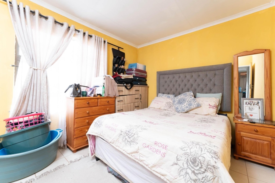 To Let 3 Bedroom Property for Rent in Protea Glen Gauteng