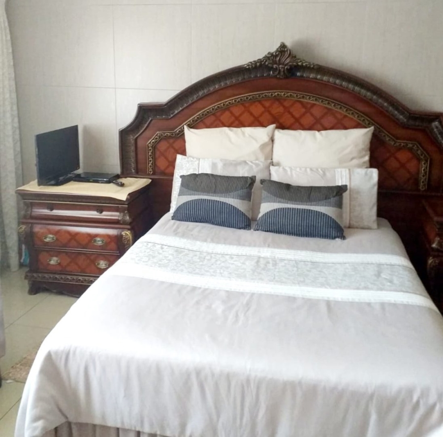 3 Bedroom Property for Sale in Falcon Ridge Gauteng