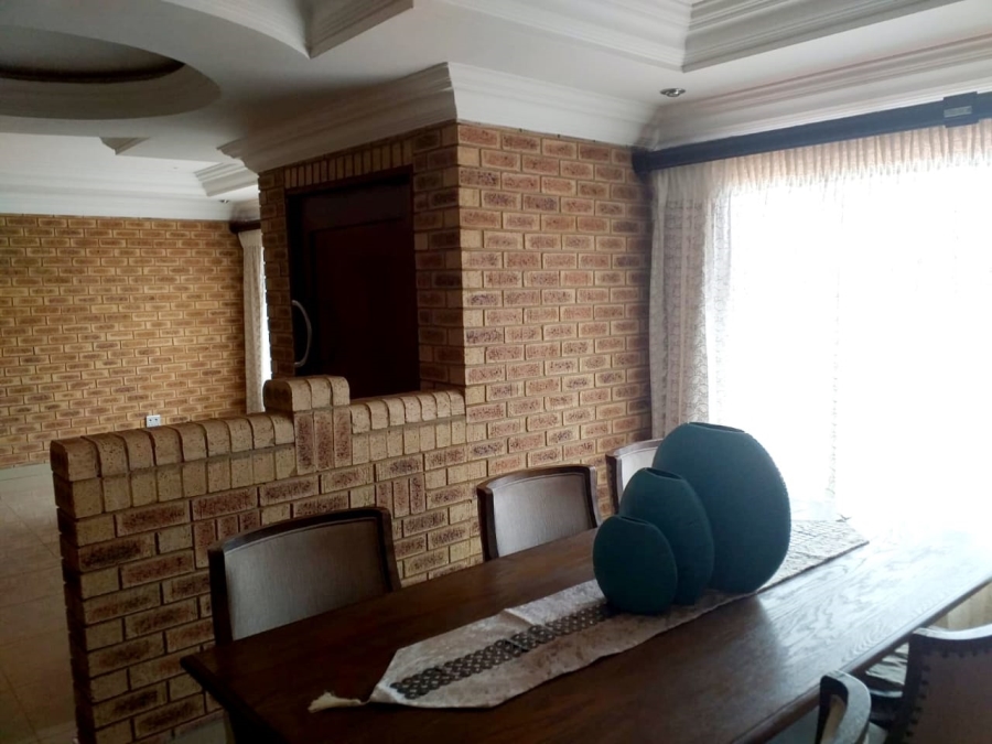 3 Bedroom Property for Sale in Falcon Ridge Gauteng