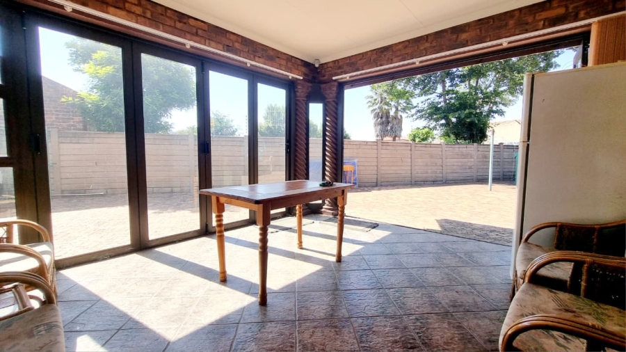 3 Bedroom Property for Sale in Waldrift Gauteng