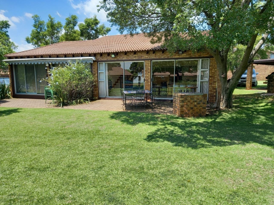 3 Bedroom Property for Sale in Vaal Marina Gauteng