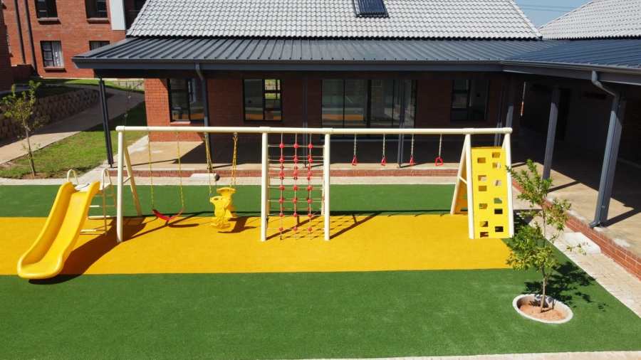 2 Bedroom Property for Sale in Orlando East Gauteng