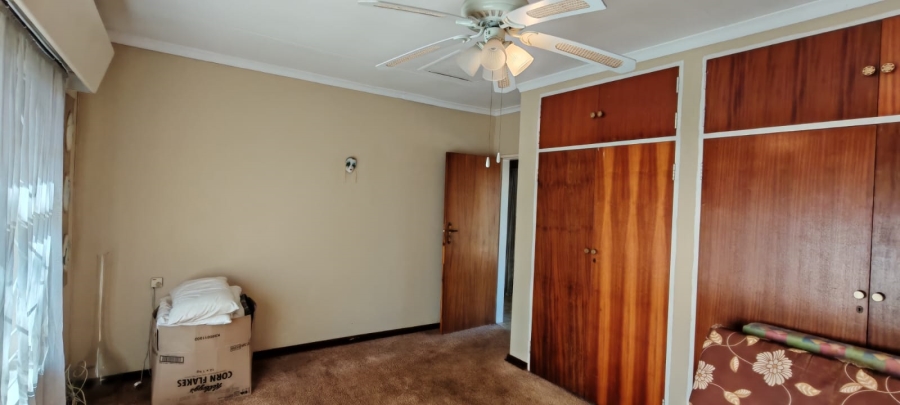 11 Bedroom Property for Sale in Knopjeslaagte Gauteng