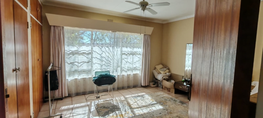 11 Bedroom Property for Sale in Knopjeslaagte Gauteng