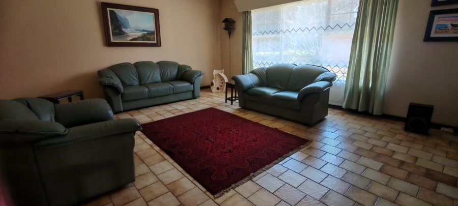 11 Bedroom Property for Sale in Knopjeslaagte Gauteng