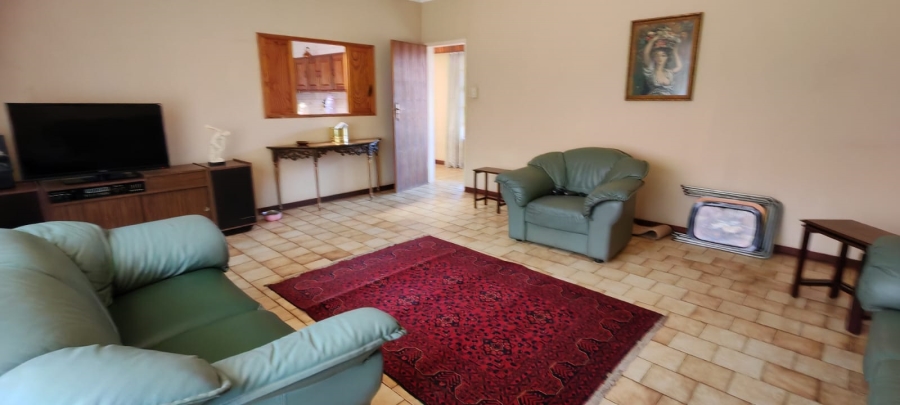 11 Bedroom Property for Sale in Knopjeslaagte Gauteng