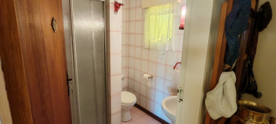 11 Bedroom Property for Sale in Knopjeslaagte Gauteng