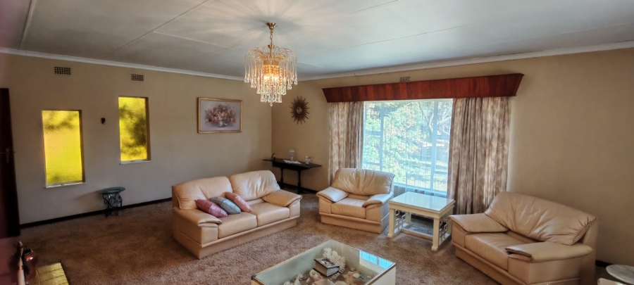 11 Bedroom Property for Sale in Knopjeslaagte Gauteng