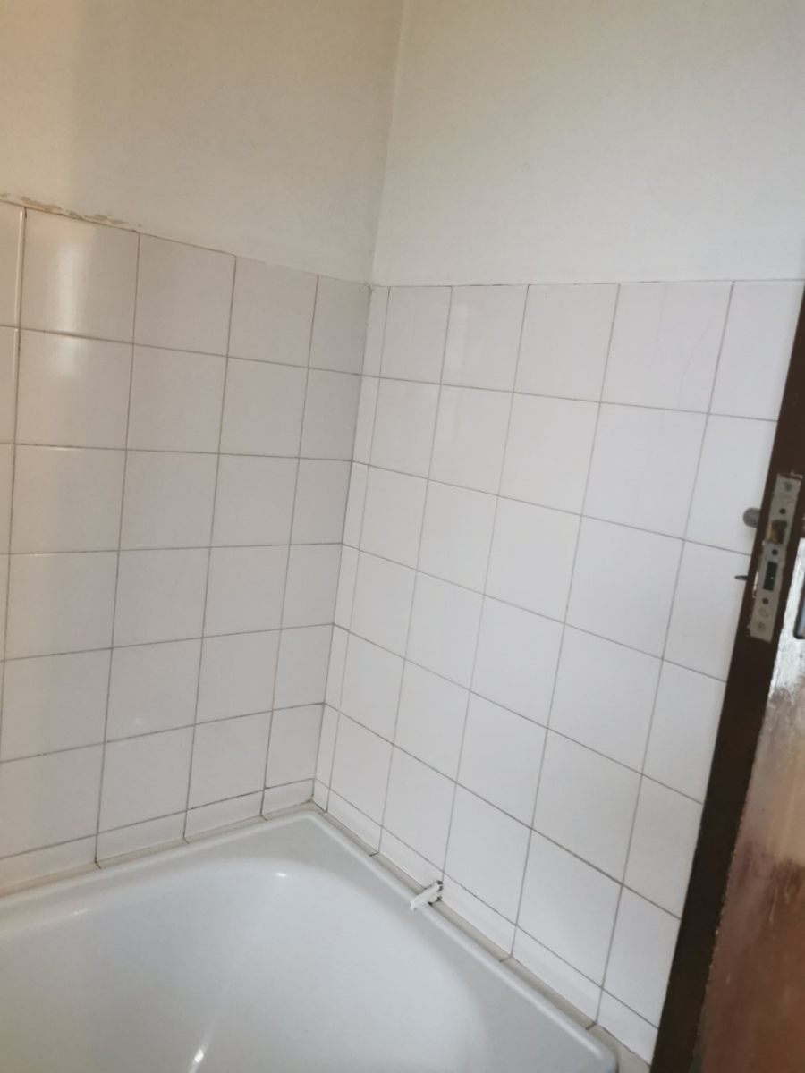 2 Bedroom Property for Sale in Kilner Park Gauteng