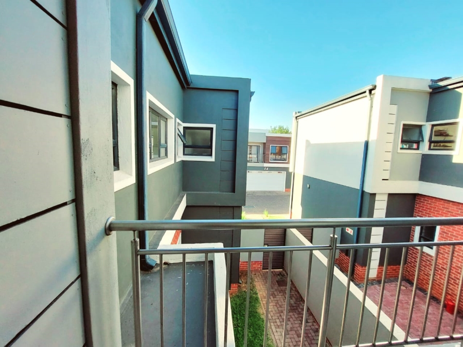 3 Bedroom Property for Sale in Sunninghill Gauteng