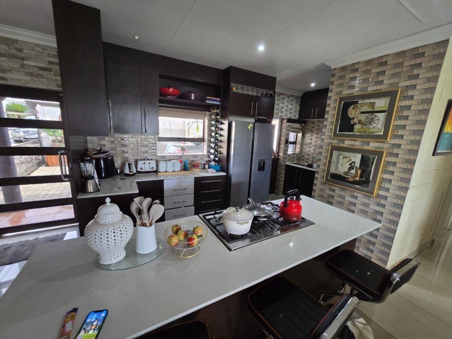 3 Bedroom Property for Sale in Terenure Gauteng