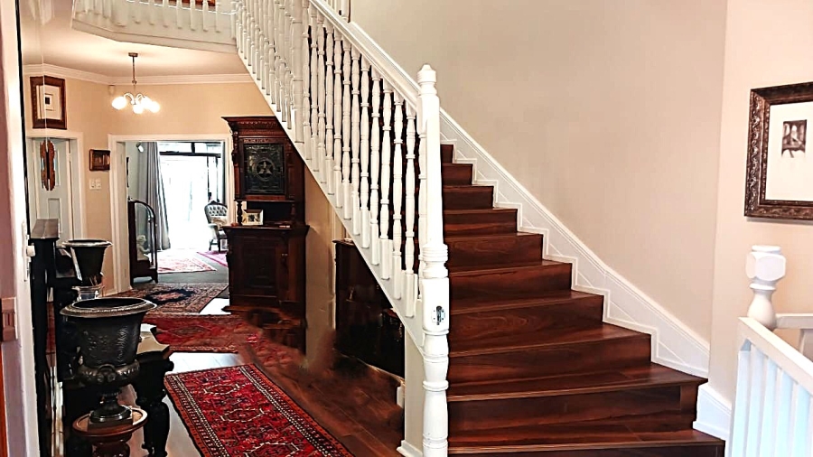 To Let 4 Bedroom Property for Rent in Illovo Gauteng