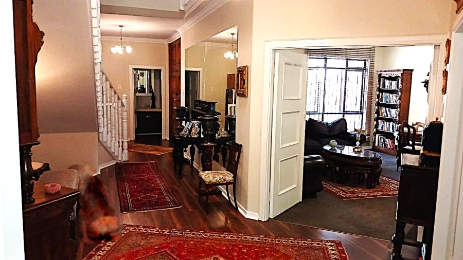 To Let 4 Bedroom Property for Rent in Illovo Gauteng