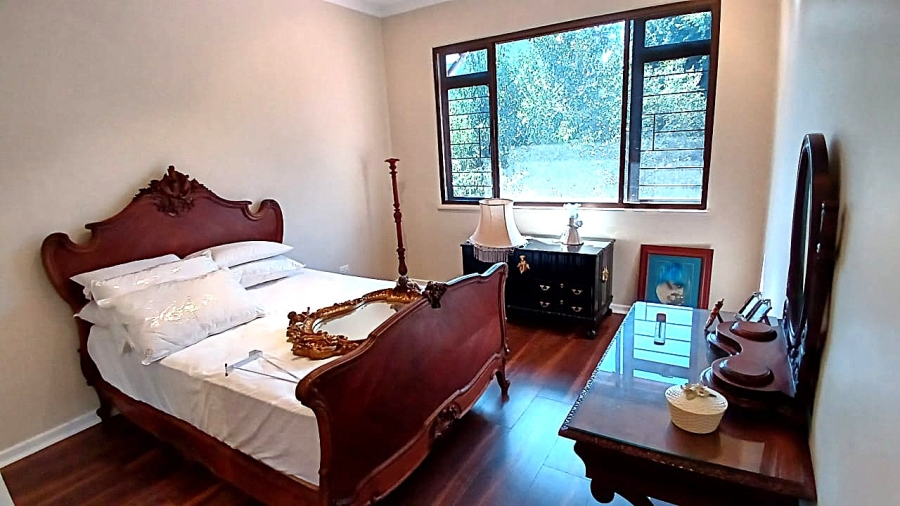 To Let 4 Bedroom Property for Rent in Illovo Gauteng