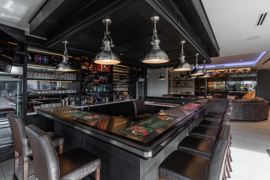 5 Bedroom Property for Sale in Midstream Ridge Gauteng