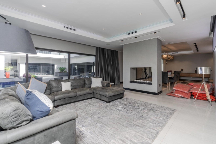 5 Bedroom Property for Sale in Midstream Ridge Gauteng