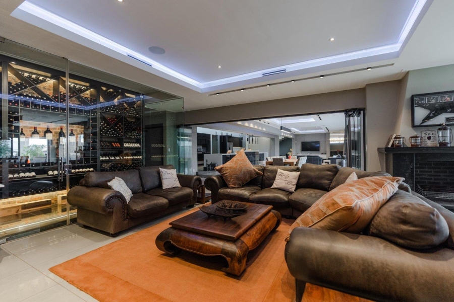 5 Bedroom Property for Sale in Midstream Ridge Gauteng