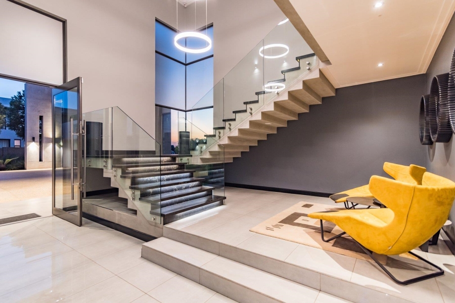 5 Bedroom Property for Sale in Midstream Ridge Gauteng