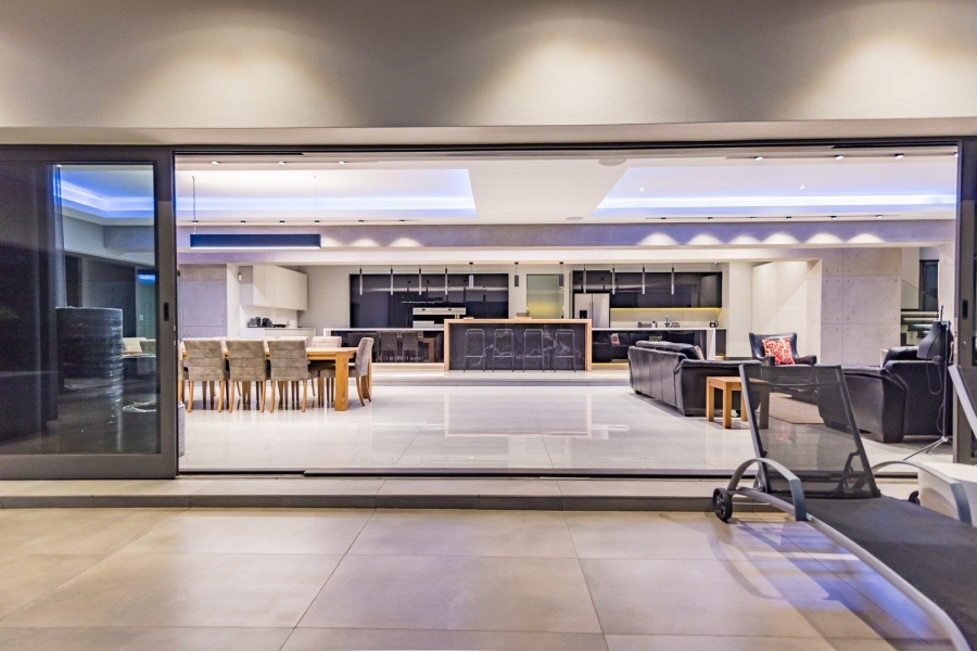 5 Bedroom Property for Sale in Midstream Ridge Gauteng