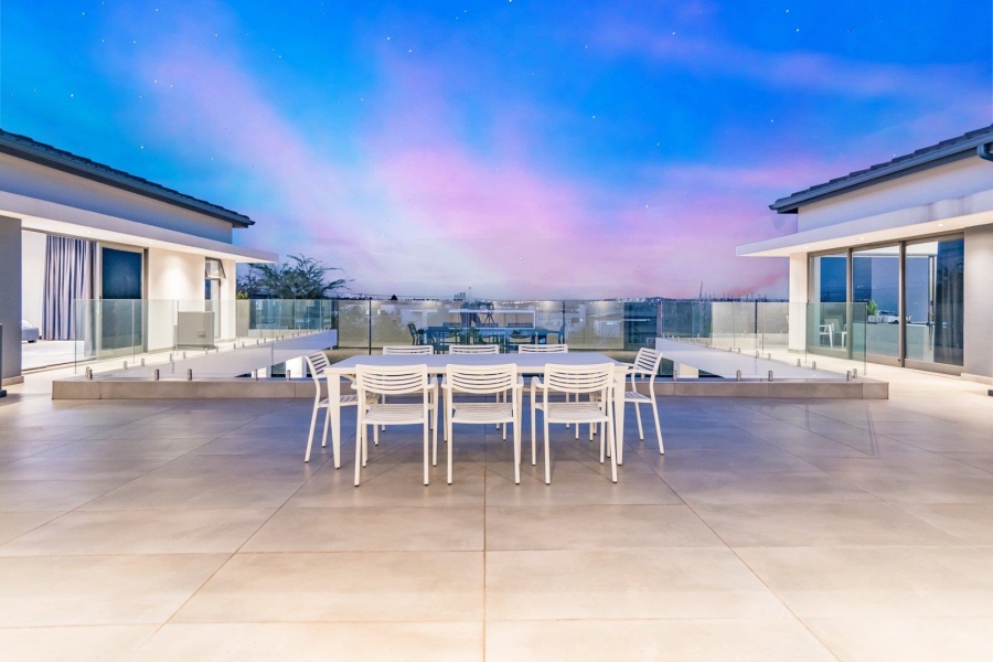 5 Bedroom Property for Sale in Midstream Ridge Gauteng