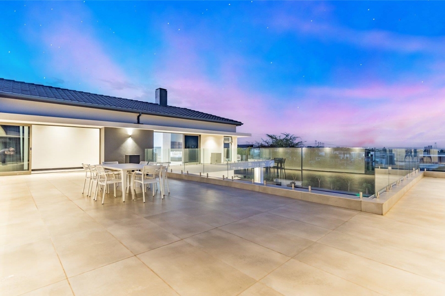 5 Bedroom Property for Sale in Midstream Ridge Gauteng