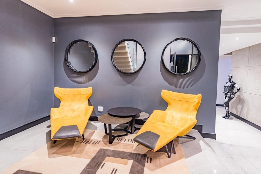 5 Bedroom Property for Sale in Midstream Ridge Gauteng