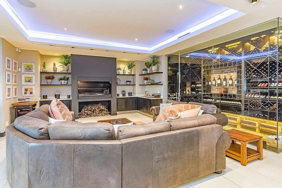 5 Bedroom Property for Sale in Midstream Ridge Gauteng