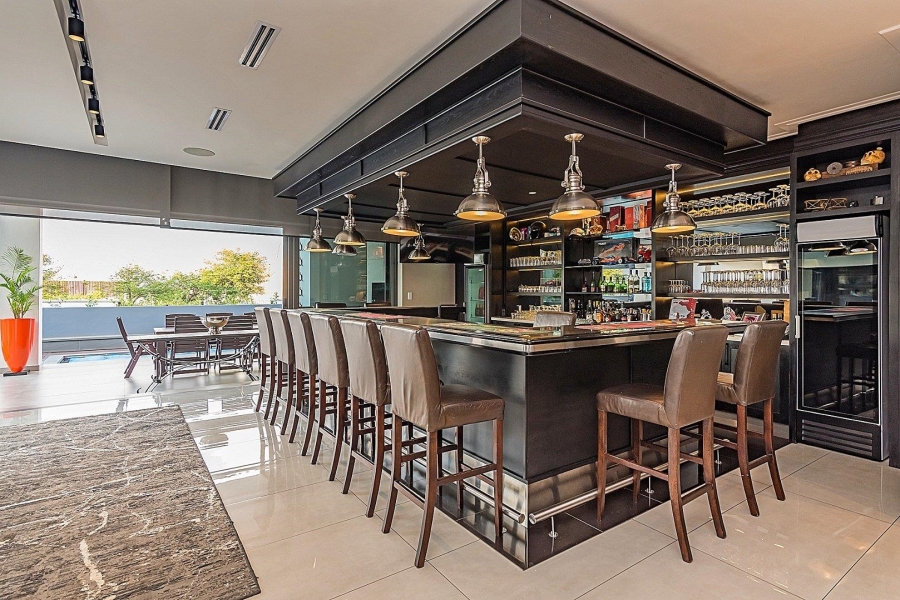 5 Bedroom Property for Sale in Midstream Ridge Gauteng