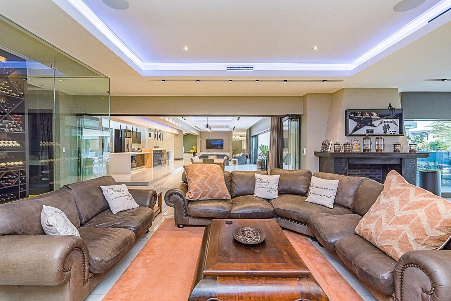 5 Bedroom Property for Sale in Midstream Ridge Gauteng