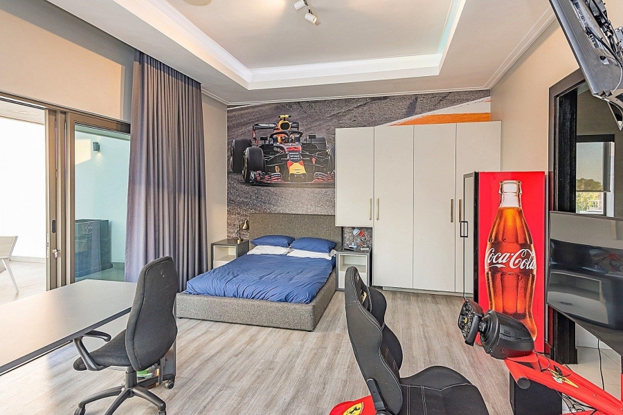 5 Bedroom Property for Sale in Midstream Ridge Gauteng