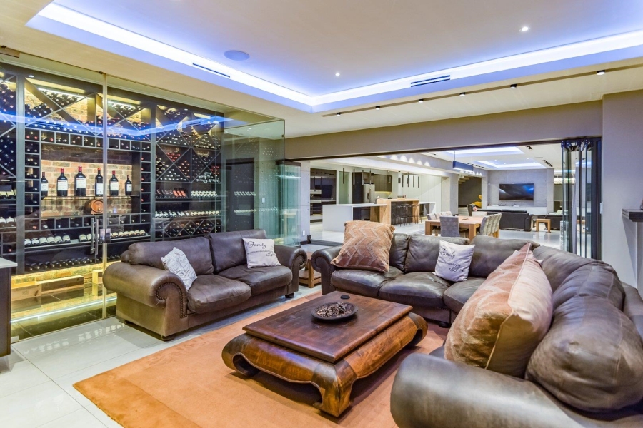 5 Bedroom Property for Sale in Midstream Ridge Gauteng