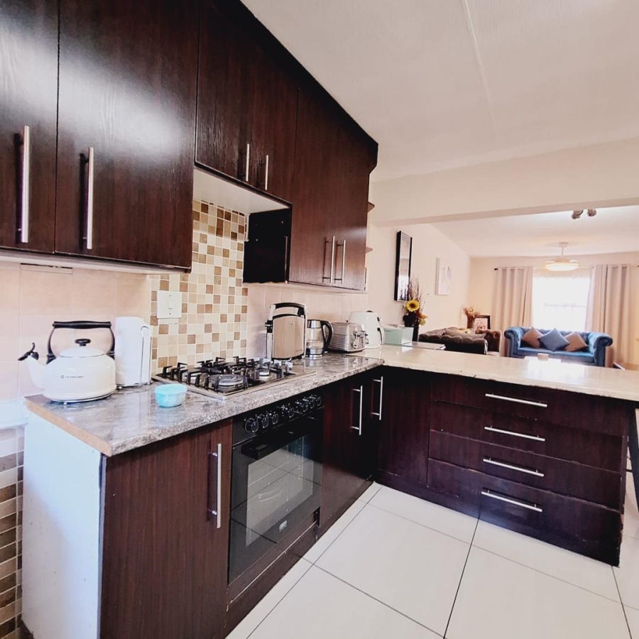3 Bedroom Property for Sale in Edleen Gauteng