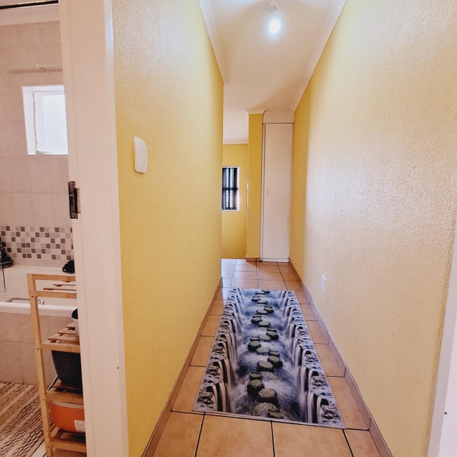 3 Bedroom Property for Sale in Edleen Gauteng