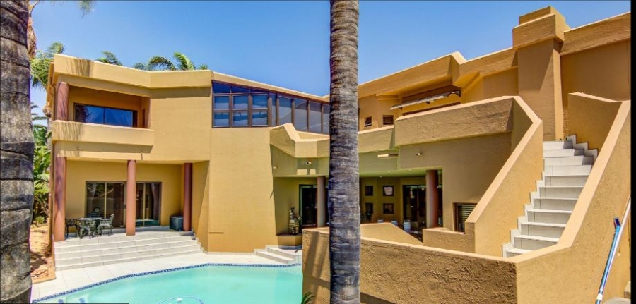 5 Bedroom Property for Sale in Glen Marais Gauteng