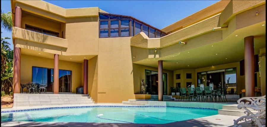 5 Bedroom Property for Sale in Glen Marais Gauteng