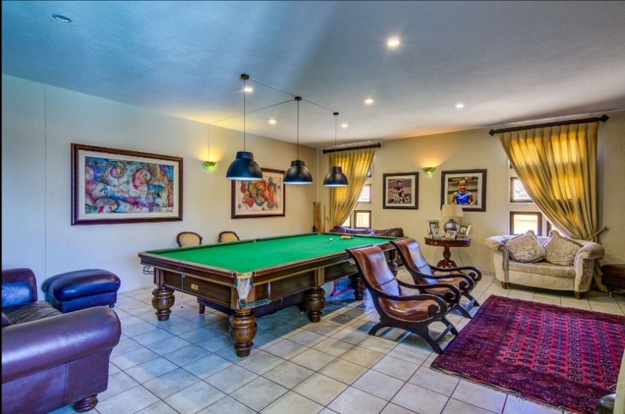 5 Bedroom Property for Sale in Glen Marais Gauteng