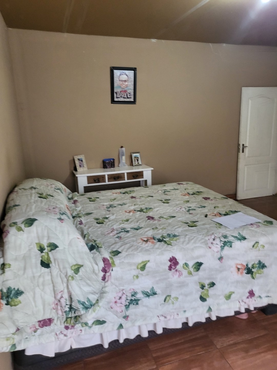 5 Bedroom Property for Sale in Spruit View Gauteng