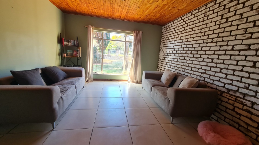 3 Bedroom Property for Sale in Rooihuiskraal Gauteng