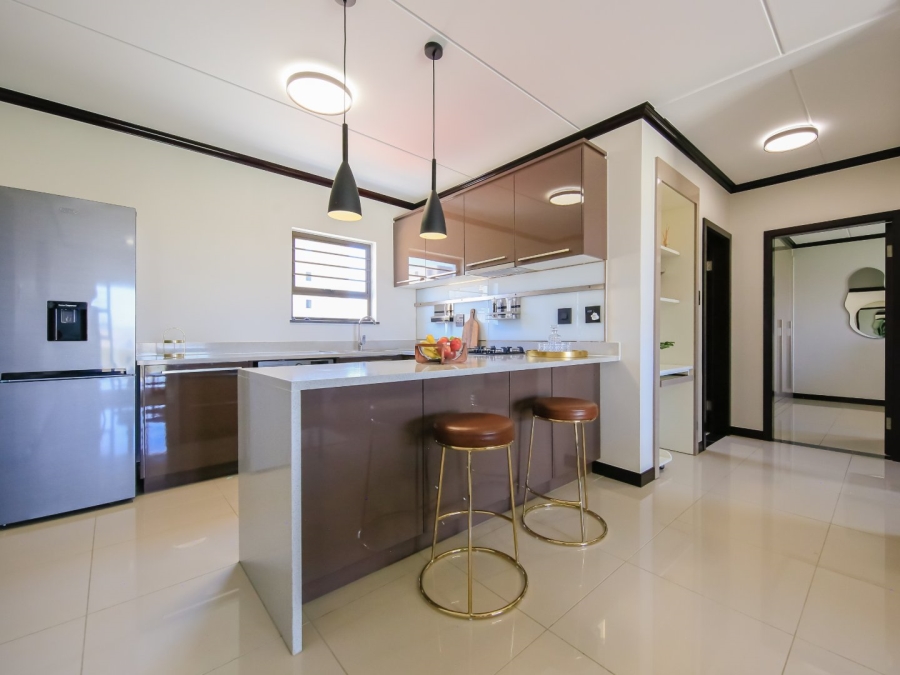 To Let 3 Bedroom Property for Rent in Blue Hills Gauteng