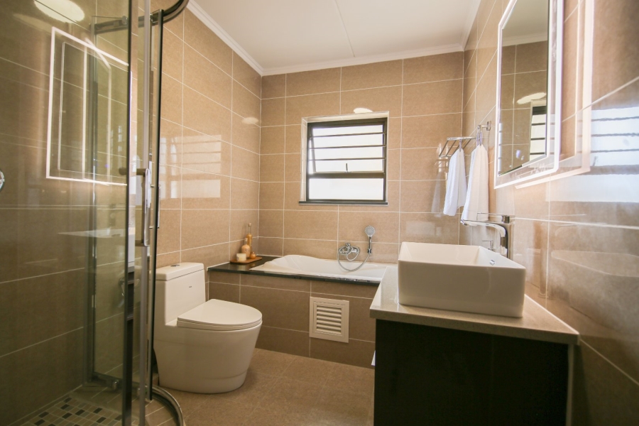 To Let 3 Bedroom Property for Rent in Blue Hills Gauteng