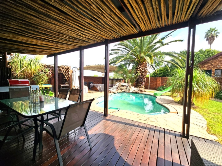 4 Bedroom Property for Sale in Ferryvale Gauteng