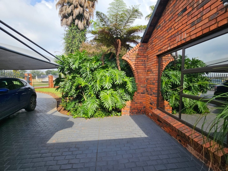 4 Bedroom Property for Sale in Ferryvale Gauteng