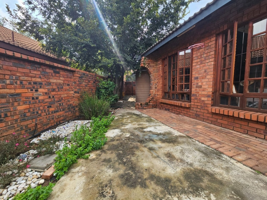 4 Bedroom Property for Sale in Ferryvale Gauteng