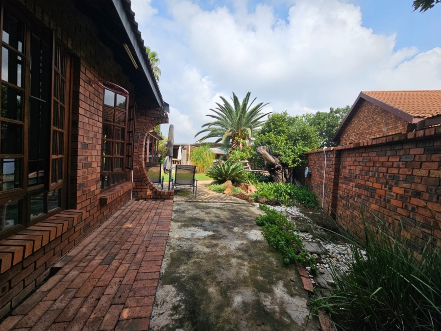 4 Bedroom Property for Sale in Ferryvale Gauteng