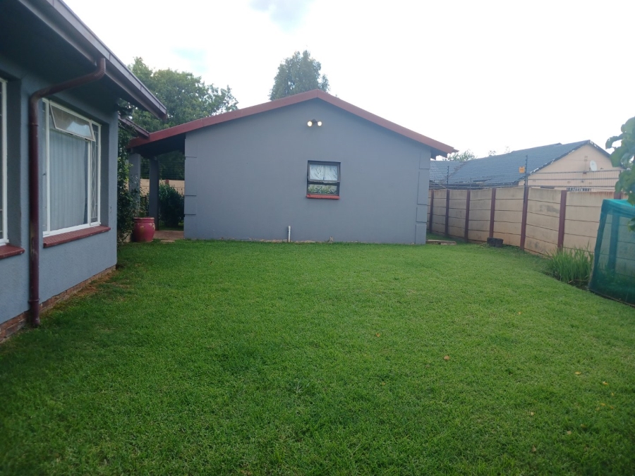 To Let 2 Bedroom Property for Rent in Mayberry Park Gauteng