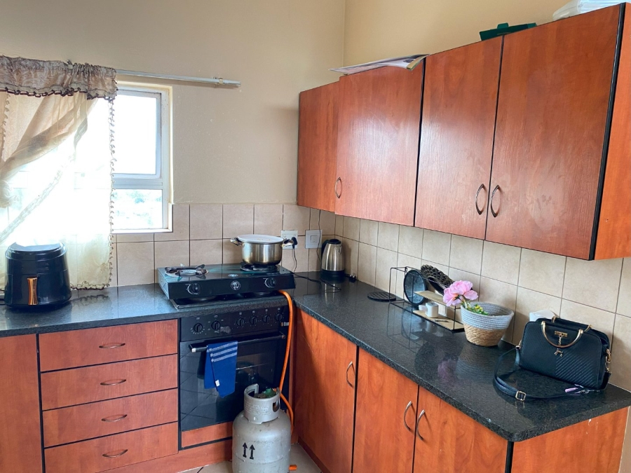 2 Bedroom Property for Sale in Halfway House Gauteng